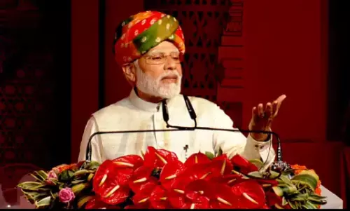 दीपों से दिव्य,भावनाओं से भव्य है अयोध्या : प्रधानमंत्री नरेंद्र मोदी दीपों से दिव्य,भावनाओं से भव्य है अयोध्या : प्रधानमंत्री नरेंद्र मोदी