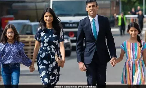 इंफोसिस के सह-संस्थापक नारायण मूर्ति ने दामाद ऋषि सुनक के ब्रिटिश पीएम बनने पर कही ये बात इंफोसिस के सह-संस्थापक नारायण मूर्ति ने दामाद ऋषि सुनक के ब्रिटिश पीएम बनने पर कही ये बात