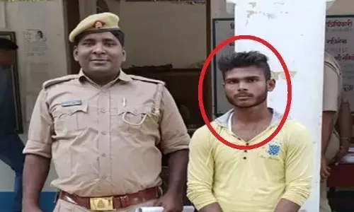 लड़की की फोटो वायरल करने की धमकी देता था! वाराणसी पुलिस ने किया गिरफ्तार...