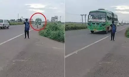 बीच सड़क पर लड़के ने बस को हाथ देकर किया इशारा, फिर जो हुआ देख रुक नहीं पाएगी हंसी! बीच सड़क पर लड़के ने बस को हाथ देकर किया इशारा, फिर जो हुआ देख रुक नहीं पाएगी हंसी!