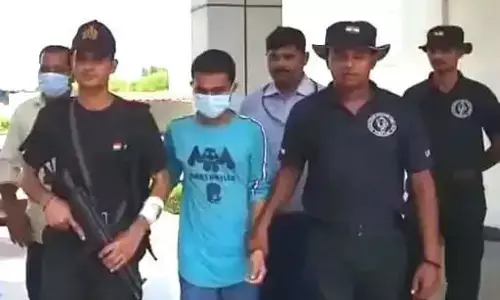 आजमगढ़ जिले के बिलरियागंज में ATS का छापा, दो को हिरासत में लेकर पूछताछ,चार पिस्टल, 10 एयरगन, एक बंदूक समेत अन्य सामान बरामद