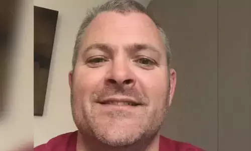 क्लास में स्टूडेंट के साथ ये घिनौनी हरकत कर रहा था टीचर, CCTV में कैद हुआ घटनाक्रम