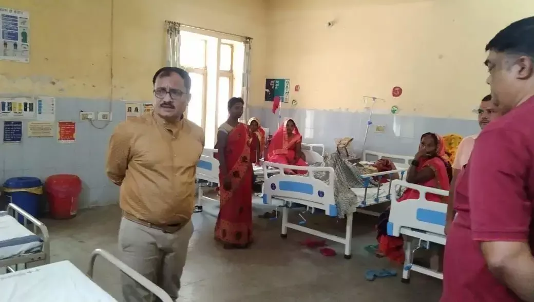 अस्पताल पहुंचे सीएमओ डॉक्टर सहित कर्मचारी ड्यूटी से गायब वेतन रोकने का दिया आदेश... अस्पताल पहुंचे सीएमओ डॉक्टर सहित कर्मचारी ड्यूटी से गायब वेतन रोकने का दिया आदेश...