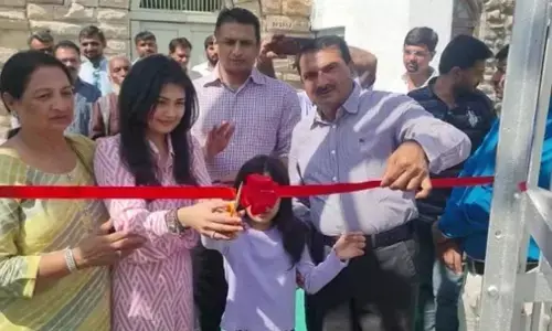 झूला पुल घटना को लेकर पुलिस द्वारा दर्ज की गई प्राथमिकी से संकेत मिलता है कि सरकार दोषियों को बचाने के लिए कड़ी मेहनत कर रही है. झूला पुल घटना को लेकर पुलिस द्वारा दर्ज की गई प्राथमिकी से संकेत मिलता है कि सरकार दोषियों को बचाने के लिए कड़ी मेहनत कर रही है.
