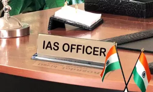 यूपी में 17 PCS अफसर बने IAS, तीन IPS अधिकारी डीआईजी से बने आईजी, देखिए- लिस्ट यूपी में 17 PCS अफसर बने IAS, तीन IPS अधिकारी डीआईजी से बने आईजी, देखिए- लिस्ट