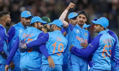 #INDvsBAN : रोमांचक मुकाबले में भारत ने बांग्लादेश को हराया 5 रनों से जीता मैच, सेमीफइनल का टिकट पक्का! #INDvsBAN : रोमांचक मुकाबले में भारत ने बांग्लादेश को हराया 5 रनों से जीता मैच, सेमीफइनल का टिकट पक्का!