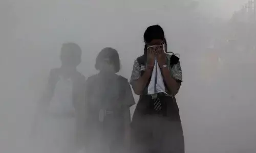 Delhi Pollution: दिल्ली-NCR में दमघोंटू हवा में सांस लेना हुआ मुश्किल! नोएडा का AQI पहुंचा 529, जानें- टॉप 10 प्रदूषित इलाकों का हाल Delhi Pollution: दिल्ली-NCR में दमघोंटू हवा में सांस लेना हुआ मुश्किल! नोएडा का AQI पहुंचा 529, जानें- टॉप 10 प्रदूषित इलाकों का हाल