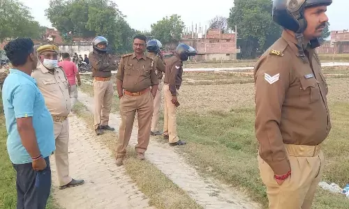 सिपाही के परिवार वालों ने धमकाया! 11वी के छात्र ने कर ली आत्महत्या.... सिपाही के परिवार वालों ने धमकाया! 11वी के छात्र ने कर ली आत्महत्या....