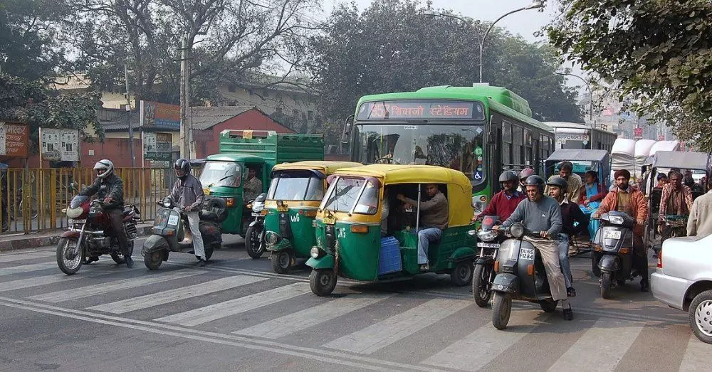 Delhi Breaking News:  एनसीआर में लगी ये बड़ी पाबंदी हटी, वाहन चालकों में खुशी की लहर