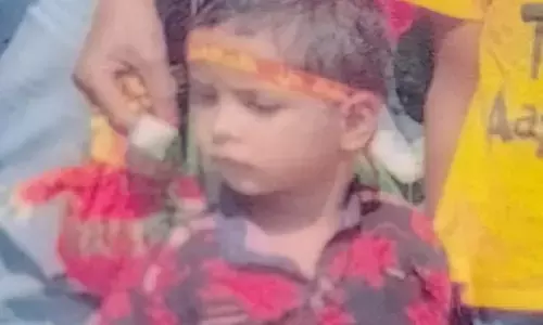 बच्चे को इंजेक्शन लगाने पर मौत! परिजनों का आरोप - नशे में था डॉक्टर.. बच्चे को इंजेक्शन लगाने पर मौत! परिजनों का आरोप - नशे में था डॉक्टर..