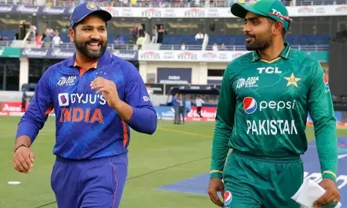 World Record: रोहित शर्मा ने बाबर आजम को दिया बड़ा झटका, तोड़ दिया एक साल पुराना वर्ल्ड रिकॉर्ड, आप भी जान लीजिए