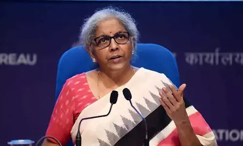 वित्त मंत्री ने सभी सरकारी बैंकों को लेकर किया बड़ा ऐलान, सुनकर ग्राहक भी हुए खुश वित्त मंत्री ने सभी सरकारी बैंकों को लेकर किया बड़ा ऐलान, सुनकर ग्राहक भी हुए खुश