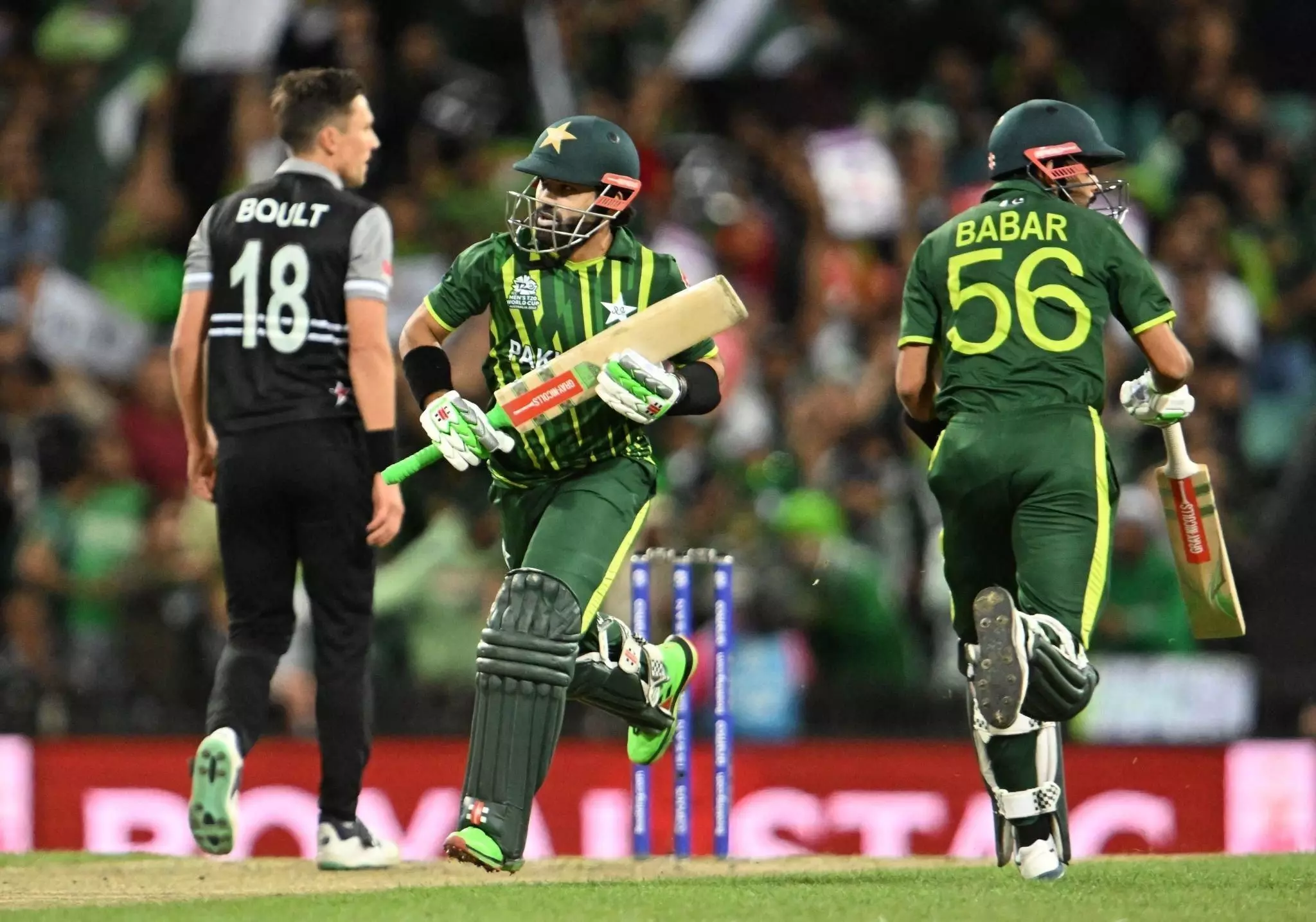 PAKvsNZ : T20 World Cup के फाइनल में पहुंचा पाकिस्तान, न्यूजीलैंड को 7 विकेट से हराया