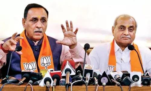 Gujrat में बड़ा सियासी अपडेट : पूर्व सीएम व डिप्टी सीएम ने विधानसभा चुनाव लड़ने से किया मना...और भी कई बड़े चेहरे हैं शामिल Gujrat में बड़ा सियासी अपडेट : पूर्व सीएम व डिप्टी सीएम ने विधानसभा चुनाव लड़ने से किया मना...और भी कई बड़े चेहरे हैं शामिल