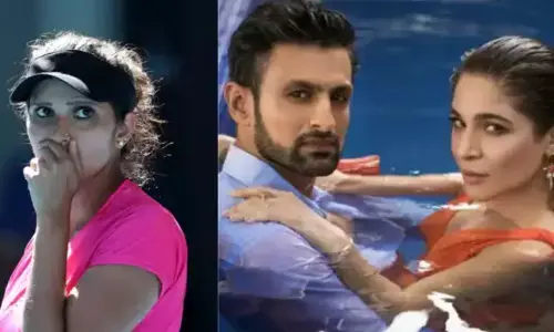 सानिया मिर्जा का तलाक! जानिए- कौन है वो खूबसूरत पाक एक्ट्रेस, जिसके साथ जुड़ रहा शोएब का नाम सानिया मिर्जा का तलाक! जानिए- कौन है वो खूबसूरत पाक एक्ट्रेस, जिसके साथ जुड़ रहा शोएब का नाम