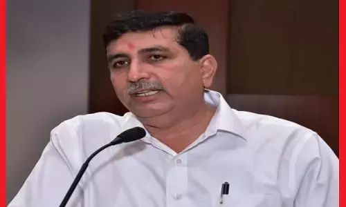अब हरीश चौधरी आए फ्रंट में सीएम को पूछा चाहते क्या हो, प्रताप सिंह खाचरियावास से भी जताई नाराजगी! प्रताप बोले में किसी से डरता नही! अब हरीश चौधरी आए फ्रंट में सीएम को पूछा चाहते क्या हो, प्रताप सिंह खाचरियावास से भी जताई नाराजगी! प्रताप बोले में किसी से डरता नही!
