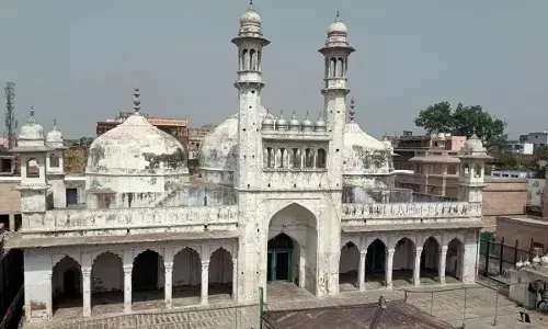 ज्ञानवापी मामले में सुप्रीम कोर्ट से लेकर जिला अदालत तक में हुई सुनवाई! शिवलिंग को संरक्षित रखने का फैसला जारी रहेगा... ज्ञानवापी मामले में सुप्रीम कोर्ट से लेकर जिला अदालत तक में हुई सुनवाई! शिवलिंग को संरक्षित रखने का फैसला जारी रहेगा...