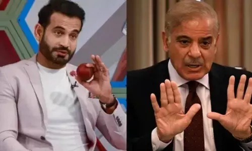 T20 World Cup рд╕реЗрдореАрдлрдЗрдирд▓ рдореЗрдВ рдорд┐рд▓реА рд╣рд╛рд░ рдХреЗ рдмрд╛рдж рднрд╛рд░рдд рдХрд╛ рдордЬрд╛рдХ рдЙрдбрд╝рд╛рдиреЗ рд╡рд╛рд▓реЗ рдкрд╛рдХрд┐рд╕реНрддрд╛рдиреА рдкреНрд░рдзрд╛рдирдордВрддреНрд░реА рдХреЛ рдЗрд░рдлрд╛рди рдкрдард╛рди рдиреЗ рджрд┐рдпрд╛ рдЬрд╡рд╛рдм T20 World Cup рд╕реЗрдореАрдлрдЗрдирд▓ рдореЗрдВ рдорд┐рд▓реА рд╣рд╛рд░ рдХреЗ рдмрд╛рдж рднрд╛рд░рдд рдХрд╛ рдордЬрд╛рдХ рдЙрдбрд╝рд╛рдиреЗ рд╡рд╛рд▓реЗ рдкрд╛рдХрд┐рд╕реНрддрд╛рдиреА рдкреНрд░рдзрд╛рдирдордВрддреНрд░реА рдХреЛ рдЗрд░рдлрд╛рди рдкрдард╛рди рдиреЗ рджрд┐рдпрд╛ рдЬрд╡рд╛рдм