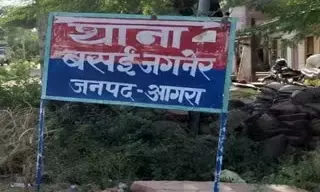 आगरा में अज्ञात वाहन ने मारी तीन वाइकों में टक्कर, तीनों की मौत आगरा में अज्ञात वाहन ने मारी तीन वाइकों में टक्कर, तीनों की मौत