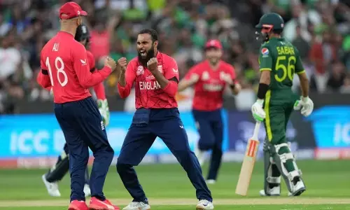 PAKvsENG : T20 World Cup 2022 का विजेता बना इंग्लैंड, फाइनल में पाकिस्तान को 5 विकेट से हराया PAKvsENG : T20 World Cup 2022 का विजेता बना इंग्लैंड, फाइनल में पाकिस्तान को 5 विकेट से हराया