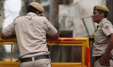 दिल्ली पुलिस को फटकार लगा अदालत ने शाहरुख समेत चार आरोपियों को किया बरी दिल्ली पुलिस को फटकार लगा अदालत ने शाहरुख समेत चार आरोपियों को किया बरी