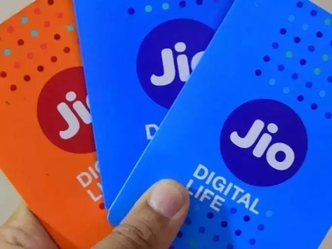 Airtel के छूटे पसीने, Jio दे रहा सिर्फ 61 रुपए में दे रहा 4G इंटरनेट Airtel के छूटे पसीने, Jio दे रहा सिर्फ 61 रुपए में दे रहा 4G इंटरनेट