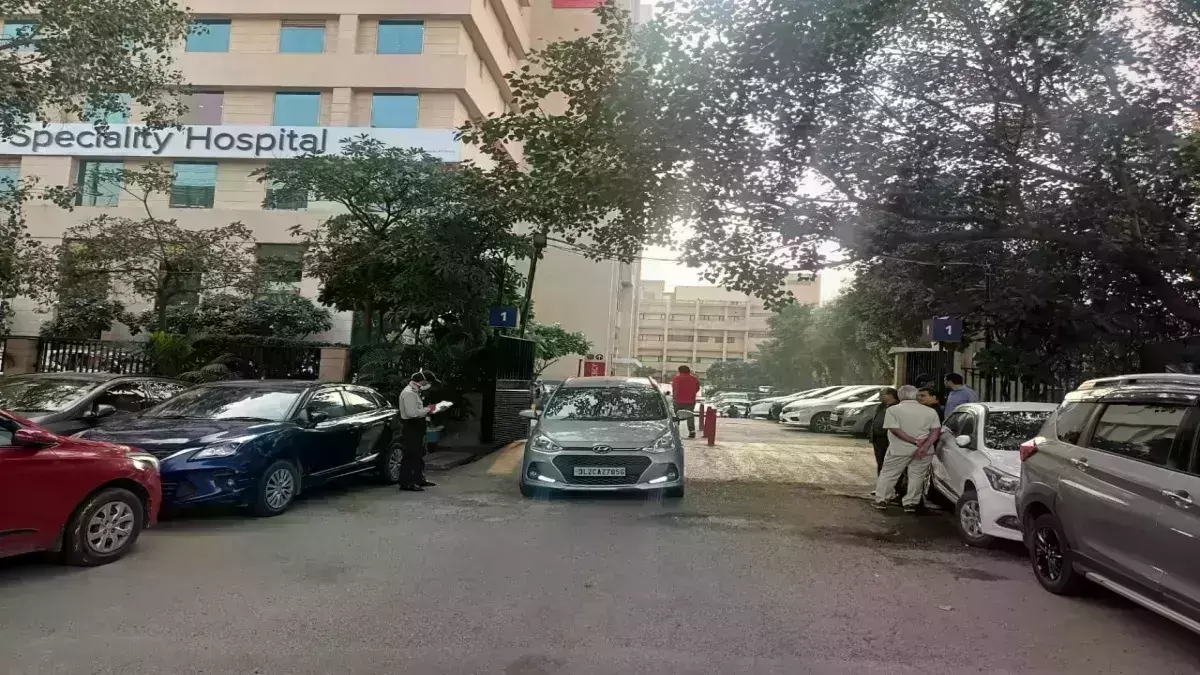 गाजियाबाद के कौशाम्बी रेडिसन ब्लू के मालिक अमित जैन ने खेल गांव स्थित घर पर की आत्महत्या गाजियाबाद के कौशाम्बी रेडिसन ब्लू के मालिक अमित जैन ने खेल गांव स्थित घर पर की आत्महत्या