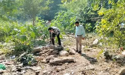 Shraddha Murder Case: श्रद्धा मर्डर केस की जांच करने पुलिस पहुंची महरौली के जंगल, इंसानी शरीर के दो हिस्से देख पुलिस रह गई हैरान