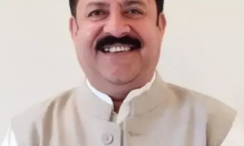 इंडस्ट्रियल प्लाटों के लिए साक्षात्कार व ड्रा को ही मिले प्राथमिकता : पंडित रवि शर्मा इंडस्ट्रियल प्लाटों के लिए साक्षात्कार व ड्रा को ही मिले प्राथमिकता : पंडित रवि शर्मा