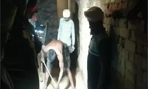 रूंह कंपा देने वाली वारदात ने उड़ाए पुलिस के होश! पत्नी की इस करतूत ने हिला दिया पूरा गांव, दहशत में लोग रूंह कंपा देने वाली वारदात ने उड़ाए पुलिस के होश! पत्नी की इस करतूत ने हिला दिया पूरा गांव, दहशत में लोग