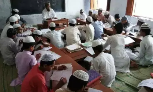 मोदी सरकार का बड़ा फैसला : मदरसों में कक्षा 1 से 8 तक मिलने वाली स्कॉलरशिप की बंद मोदी सरकार का बड़ा फैसला : मदरसों में कक्षा 1 से 8 तक मिलने वाली स्कॉलरशिप की बंद