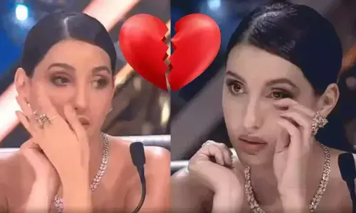 जब झलक दिखला जा के मंच पर फूट-फूट कर रोई नोरा फतेही, याद आया पुराना प्यार जब झलक दिखला जा के मंच पर फूट-फूट कर रोई नोरा फतेही, याद आया पुराना प्यार