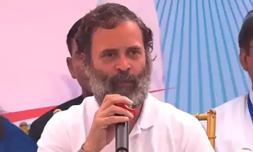 पायलट-गहलोत विवाद : आखिरकार राहुल गांधी ने तोड़ ही दी चुप्पी, कही ये बड़ी बात पायलट-गहलोत विवाद : आखिरकार राहुल गांधी ने तोड़ ही दी चुप्पी, कही ये बड़ी बात