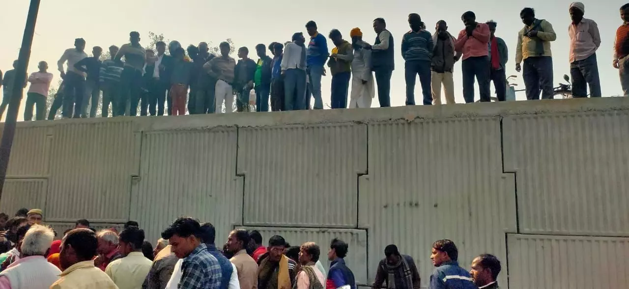 Big Breaking News: भरभरा कर गिरी मकान की छत मजदूर की दबकर मौत