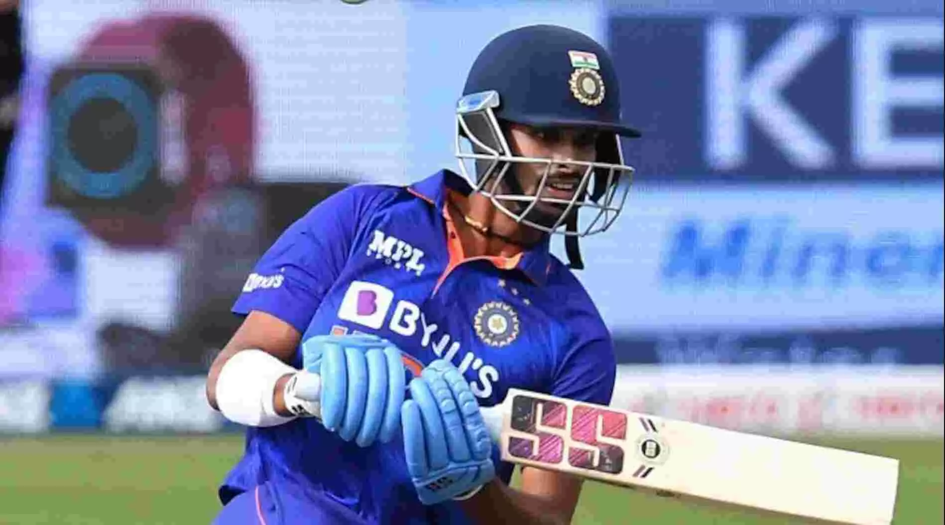 INDvsNZ 3rd ODI Live Updates: भारत ने बनाए 219 रन, न्यूजीलैंड को जीत के लिए मिला 220 रनों का लक्ष्य