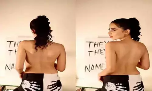 Urfi Javed Naked: ना ब्रा, ना शर्ट ना किया शर्म ओ लिहाज का पर्दा...सिर्फ पैंट पहनकर करने लगीं पेन्टिंग!
