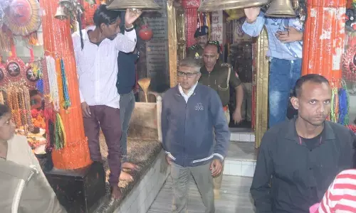 काशी पहुंचे नए पुलिस कमिश्नर वाराणसी! काल भैरव व काशी विश्वनाथ मंदिर में किया दर्शन पूजन...