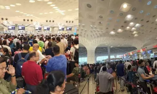 Mumbai Airport : मुंबई एयरपोर्ट पर मची अफरा-तफरी, कंप्यूटर सिस्टम क्रैश होने से यात्रियों की लगी भीड़