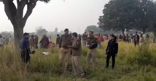 Rae Bareli Breaking News: रायबरेली में आम के पेड़ से एक ही रस्सी पर लटके मिले जीजा-साली के शव