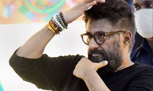 कश्मीर फाइल्स के डायरेक्टर विवेक अग्निहोत्री ने दिल्ली हाईकोर्ट से माफ़ी मांगी, जानें- क्या है पूरा मामला कश्मीर फाइल्स के डायरेक्टर विवेक अग्निहोत्री ने दिल्ली हाईकोर्ट से माफ़ी मांगी, जानें- क्या है पूरा मामला