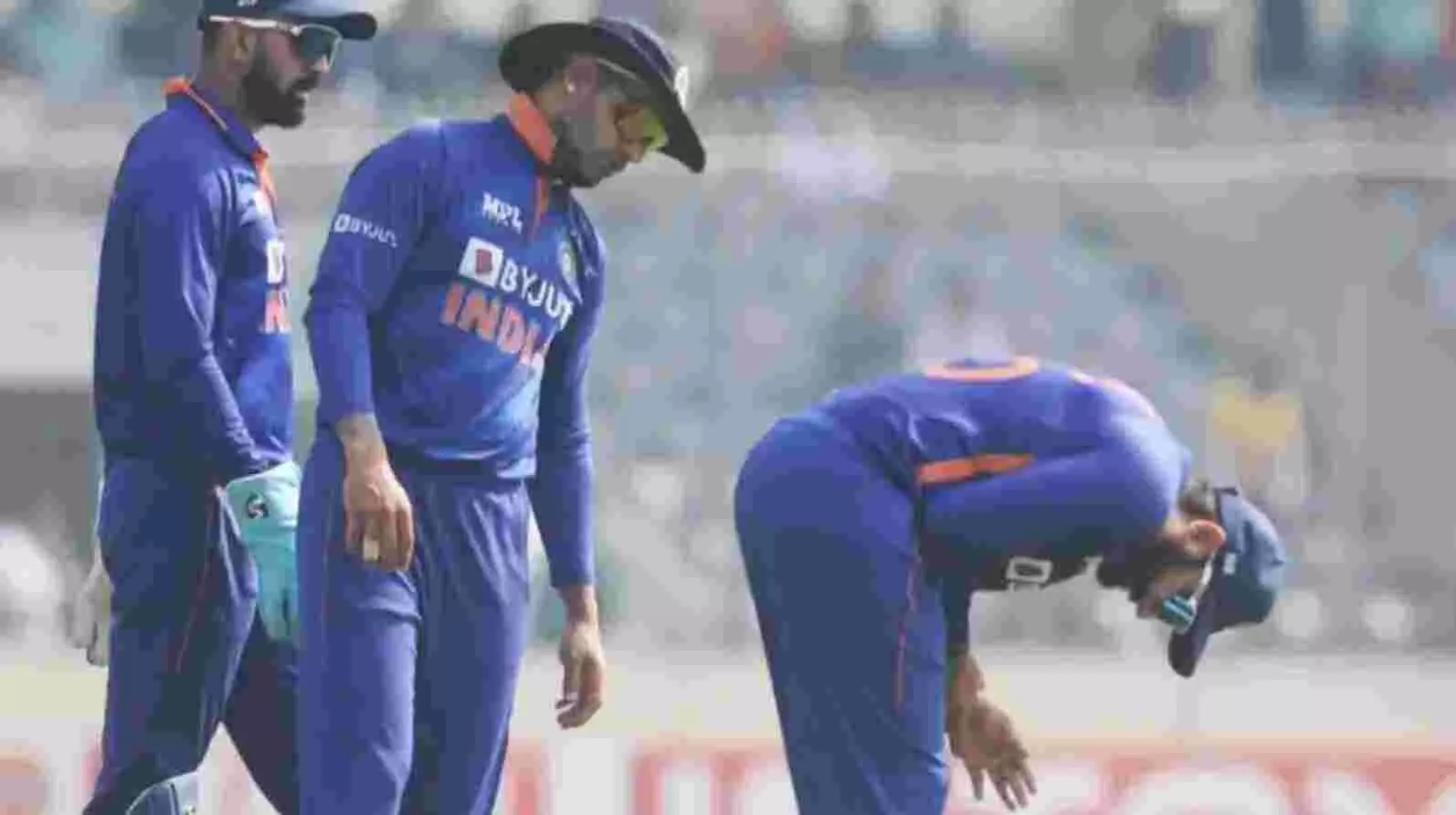INDvsBAN : टीम इंडिया को लगा बड़ा झटका, तीसरे वनडे से रोहित शर्मा समेत ये तीन खिलाडी हुए बाहर