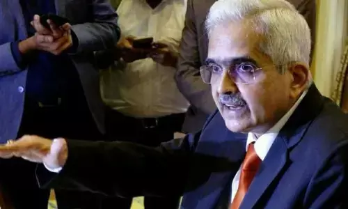 RBI Repo Rate Update: नए साल से पहले आम आदमी को दिया RBI ने बड़ा झटका, जानिए क्या है रेपो रेट? RBI Repo Rate Update: नए साल से पहले आम आदमी को दिया RBI ने बड़ा झटका, जानिए क्या है रेपो रेट?