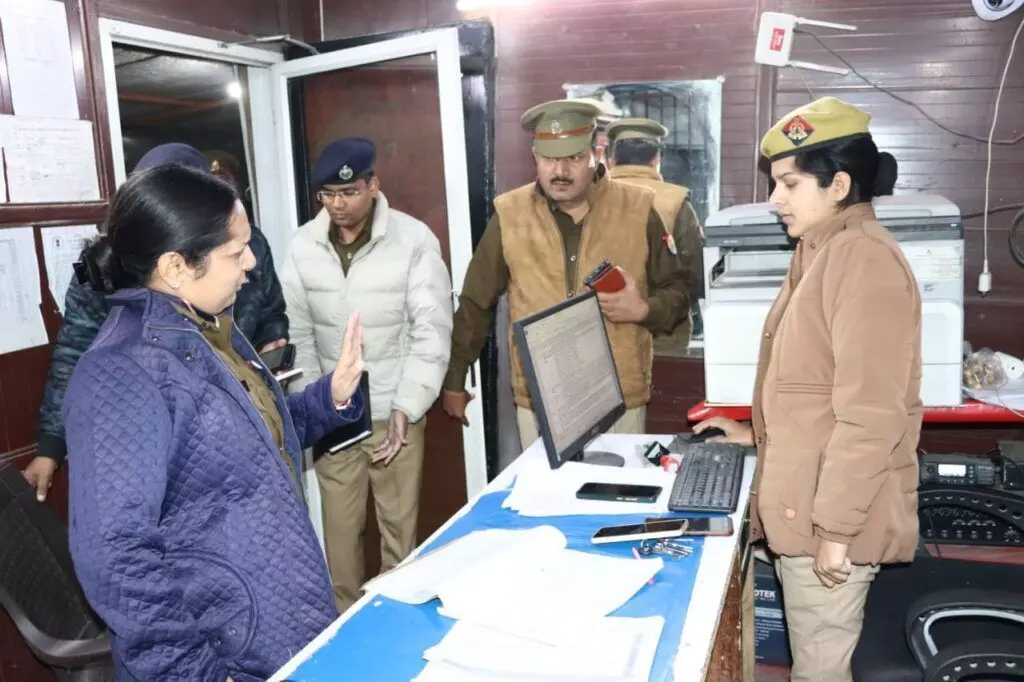 पुलिस आयुक्त लक्ष्मी सिंह ने किया कई थानों का औचक निरीक्षण, दिए निर्देश