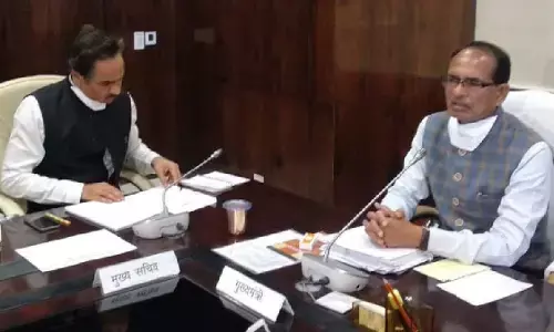 अपना एमपी गज्जब है..31: भोपाल से दिल्ली तक चूल्हे में जड़ वाले मुखबिर इसे अलग नजर से देख रहे हैं! अपना एमपी गज्जब है..31: भोपाल से दिल्ली तक चूल्हे में जड़ वाले मुखबिर इसे अलग नजर से देख रहे हैं!