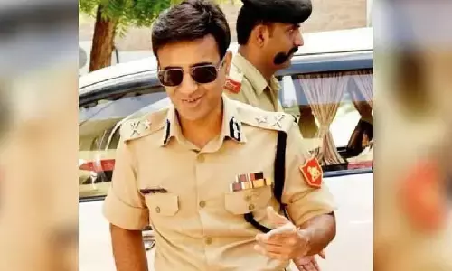 IPS अमित लोढ़ा निलंबित, भ्रष्टाचार के आरोप में हुई कार्रवाई, जानें- पूरा मामला IPS अमित लोढ़ा निलंबित, भ्रष्टाचार के आरोप में हुई कार्रवाई, जानें- पूरा मामला