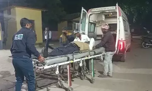 सकलडीहा में अज्ञात वाहन ने बाइक सवार दो व्यक्तियों को मारी टक्कर, तो वहीं गंजख्वाजा समीप अज्ञात कारण एक महिला ट्रेन से कटी सकलडीहा में अज्ञात वाहन ने बाइक सवार दो व्यक्तियों को मारी टक्कर, तो वहीं गंजख्वाजा समीप अज्ञात कारण एक महिला ट्रेन से कटी