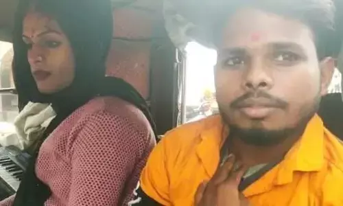 युवक ने किन्नर मुस्कान से भैरो बाबा मंदिर में रचाई शादी, साथ जीने मरने की खाई कसमें