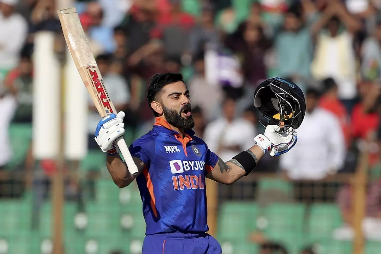 Virat Kohli Century : विराट कोहली ने तीन साल बाद वनडे क्रिकेट में जड़ा शतक, तोड़ दिया इस दिग्‍गज बल्‍लेबाज का रिकॉर्ड