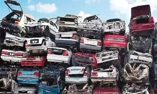 वित्त मंत्रालय ने जारी किया नोटिस, 15 साल से अधिक पुरानी गाड़ियों को नहीं चला पाएंगे सरकारी कर्मचारी