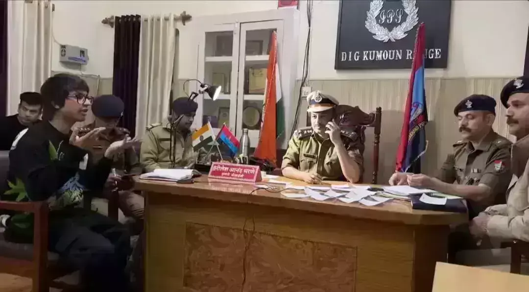 рдпреВрдЯреНрдпреВрдмрд░ рд╕реМрд░рд╡ рдЬреЛрд╢реА рдкрд░ рд▓реЛрдЧреЛ рдХрд╛ рдлреВрдЯрд╛ рдЧреБрд╕реНрд╕рд╛ рдпреВрдЯреНрдпреВрдмрд░ рд╕реМрд░рд╡ рдЬреЛрд╢реА рдкрд░ рд▓реЛрдЧреЛ рдХрд╛ рдлреВрдЯрд╛ рдЧреБрд╕реНрд╕рд╛